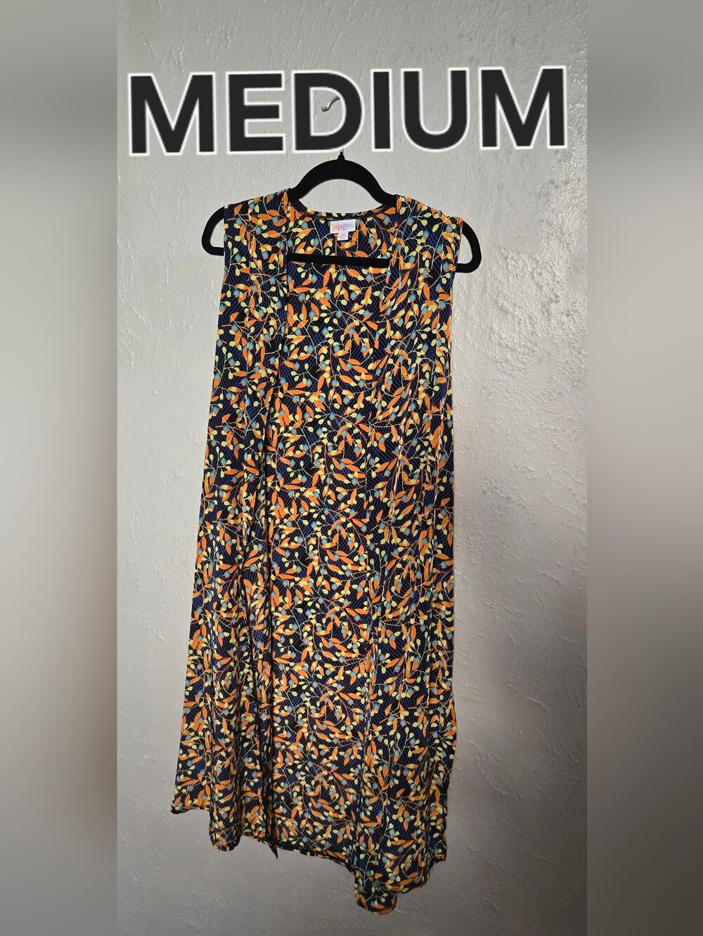 Lularoe Joy Women’s Vest Top Floral Silk Feel Slit on Sides Size Medium
